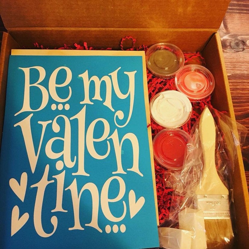 Valentines Day Ship And Make. Sign In A Box. Diy. Make Your Own Sign. Sign In A Box. Gift Idea.