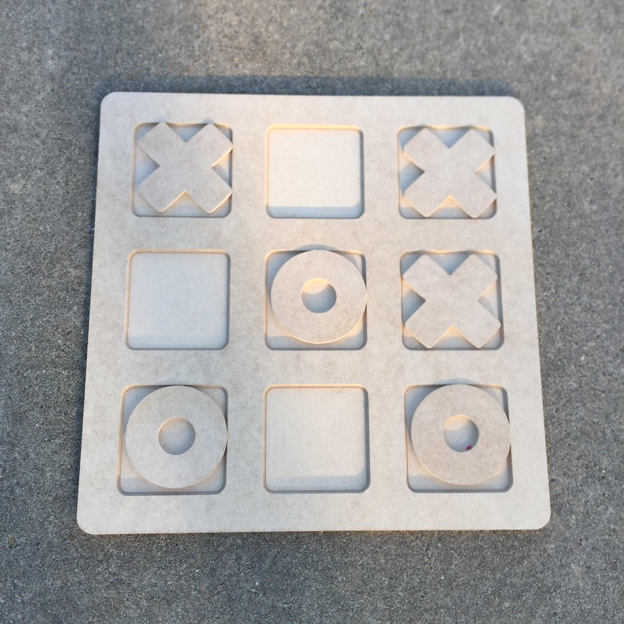 Wood Travel Tic Tac Toe Puzzle. Choice Of Plain Or Painted.