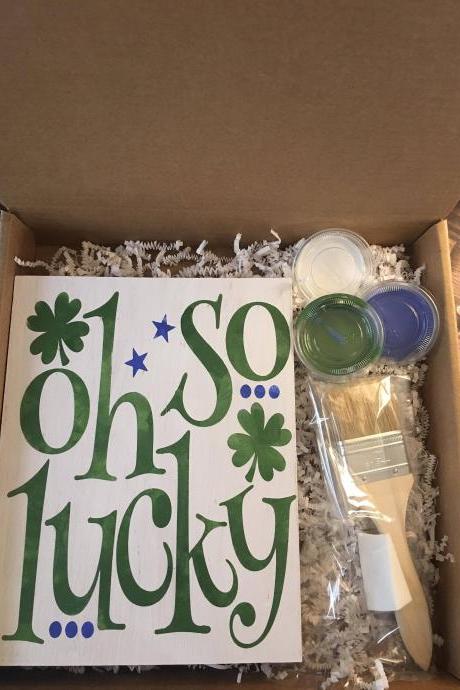 St. Patricks Day ship and make. Sign in a box. DIY. Make your own sign. Sign in a box. Gift idea