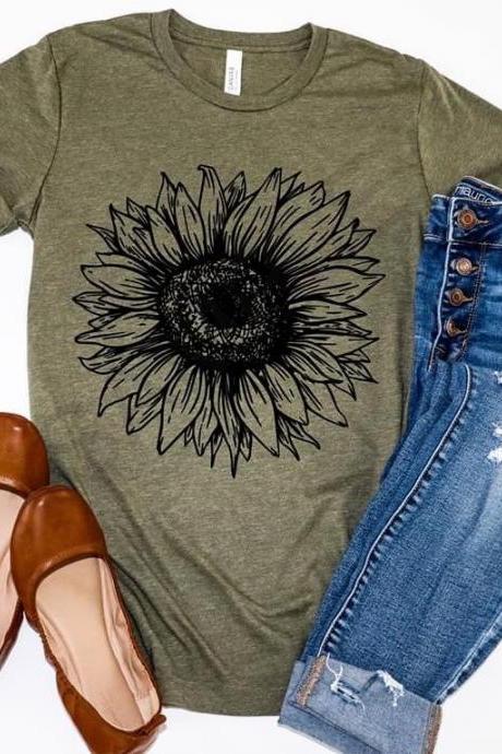 Sunflower tee. Black sunflower. Sunflower outline. Bella canvas. Screen printing. Free shipping